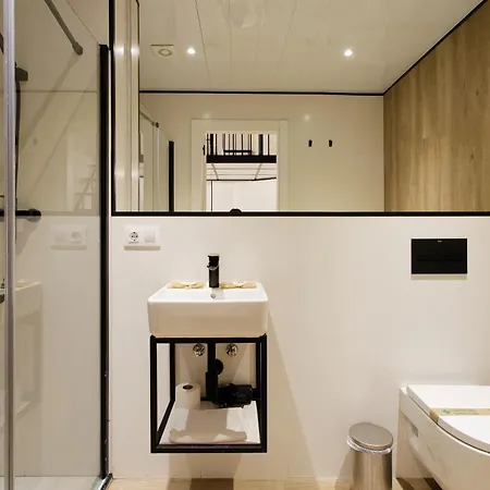 House Ξενοδοχείο 3*