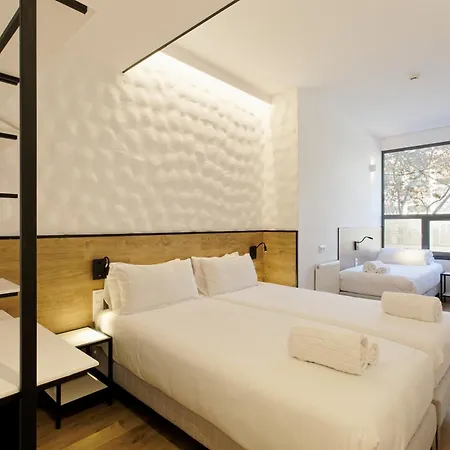 House 3* Barcelona