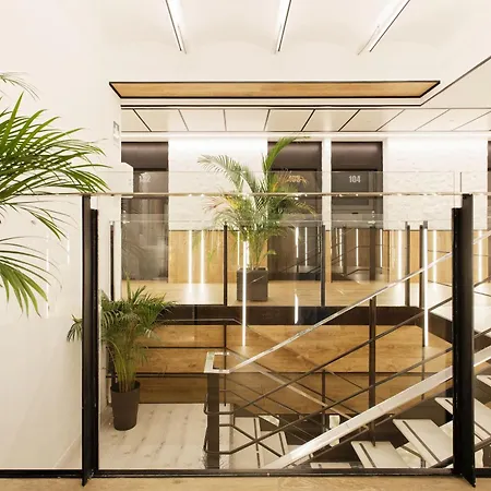 House 3* Barcelona