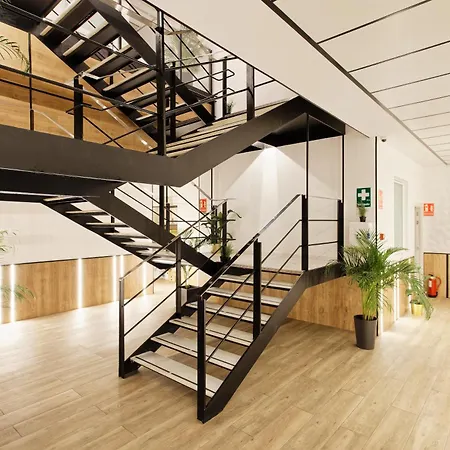 House 3* Barcelona