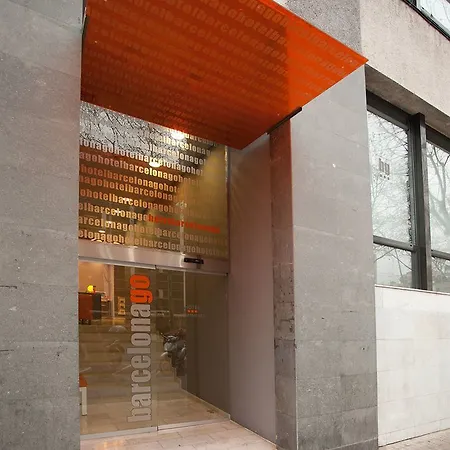 House 3* Barcelona