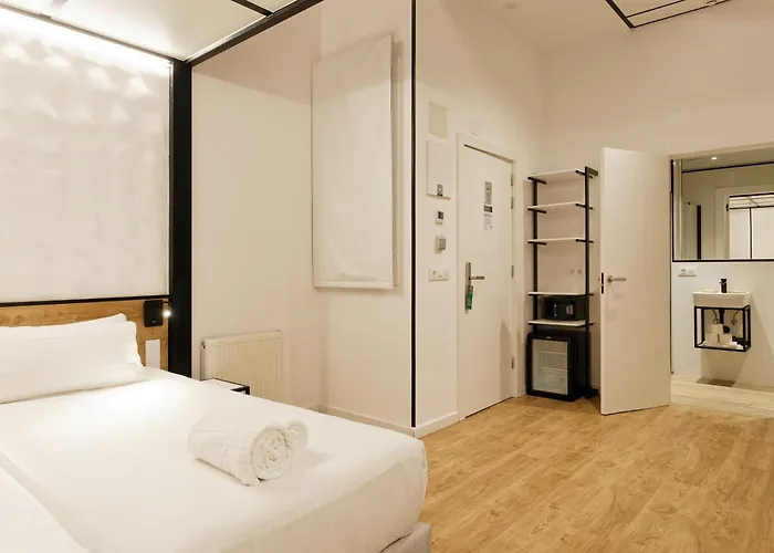 House 3*