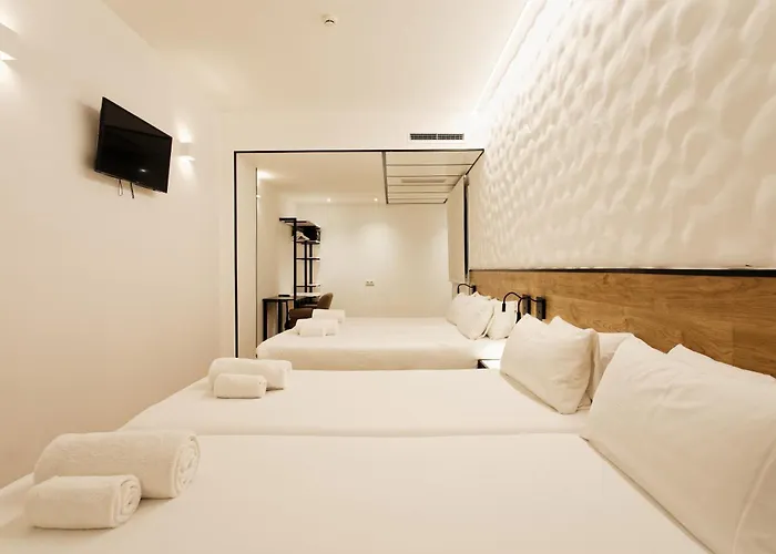 House Hotel
