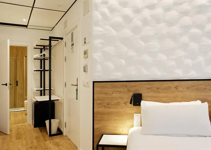 Hotel House 3*